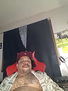 yellowwetfox online show from 2, 3, 2025