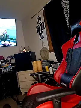 yellowwetfox online show from 7, 1, 2025