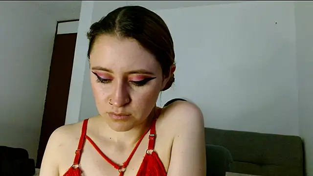 Juls winter  online show from 14, 4, 2026