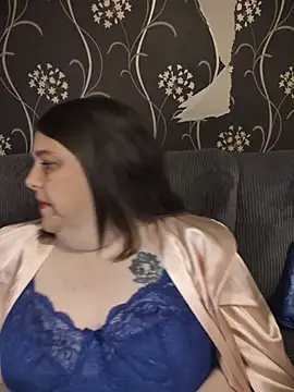 HouseWifeWhore Milf online show from 21, 6, 2026