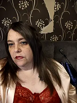 HouseWifeWhore Milf online show from 5, 5, 2026