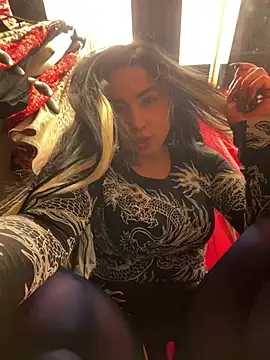 CrazzyChicks online show from 12, 2, 2025