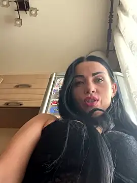 CrazzyChicks online show from 20, 2, 2026