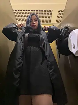 CrazzyChicks online show from 29, 9, 2025