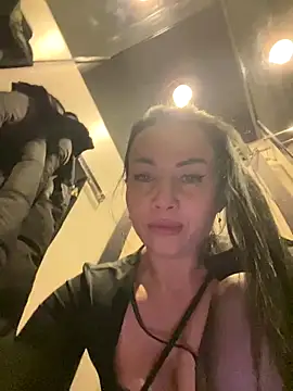 CrazzyChicks online show from 9, 1, 2026