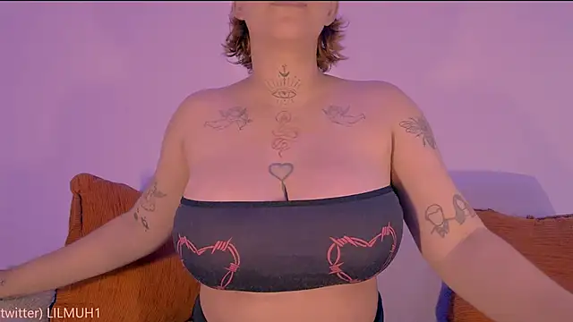 Snapshot of Lilmuh_ chatting on 17, 2, 2026 Lilmuh online show from 17, 2, 2026