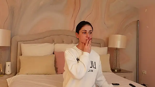 OliviaSirena online show from 22, 2, 2025