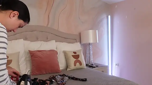 OliviaSirena online show from 9, 10, 2025