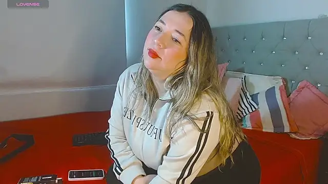 Snapshot of isabella_rossse chatting on 27, 11, 2025 isabella rossse online show from 27, 11, 2025