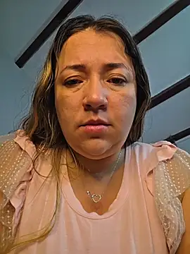 isabella rossse online show from 17, 12, 2025