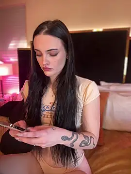 KarissaChantelle online show from 6, 3, 2026