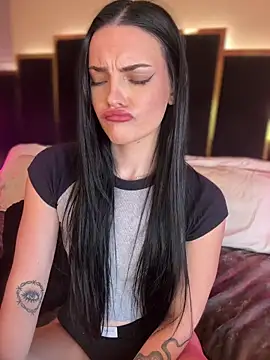 KarissaChantelle online show from 18, 4, 2026