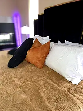 KarissaChantelle online show from 10, 10, 2025