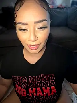 Snapshot of CarmelaAnthony chatting on 19, 9, 2025 CarmelaAnthony online show from 19, 9, 2025