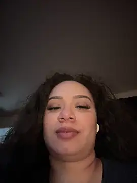 Snapshot of CarmelaAnthony chatting on 5, 3, 2025 CarmelaAnthony online show from 5, 3, 2025