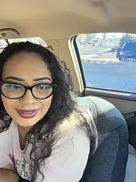 Snapshot of CarmelaAnthony chatting on 13, 11, 2025 CarmelaAnthony online show from 13, 11, 2025