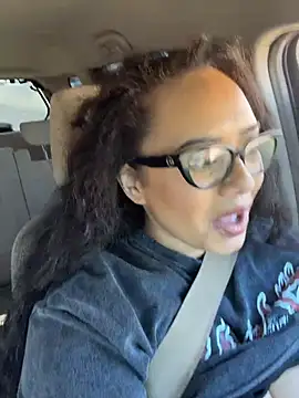 Snapshot of CarmelaAnthony chatting on 4, 11, 2025 CarmelaAnthony online show from 4, 11, 2025