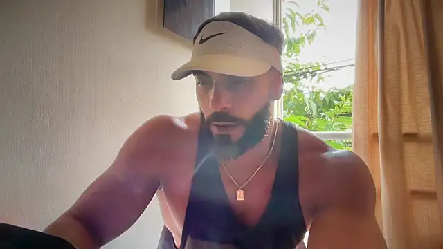 Snapshot of romeolovedark chatting on 7, 5, 2026 romeolovedark online show from 7, 5, 2026