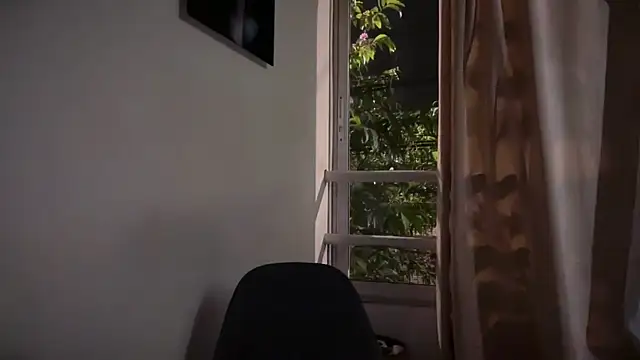 romeolovedark online show from 13, 4, 2026