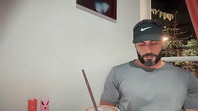 romeolovedark online show from 8, 11, 2025