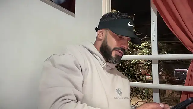 romeolovedark online show from 31, 10, 2025