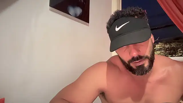 romeolovedark online show from 4, 11, 2025