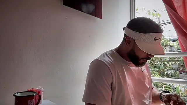 romeolovedark online show from 6, 11, 2025