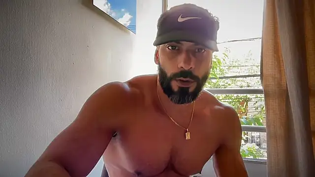 Snapshot of romeolovedark chatting on 24, 5, 2026 romeolovedark online show from 24, 5, 2026