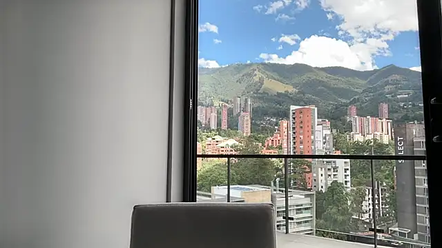 romeolovedark online show from 7, 10, 2025