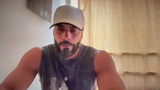 Snapshot of romeolovedark chatting on 1, 5, 2026 romeolovedark online show from 1, 5, 2026