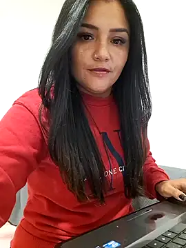 laura dirtyhot online show from 12, 12, 2024