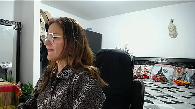 Xiimen online show from 9, 1, 2025