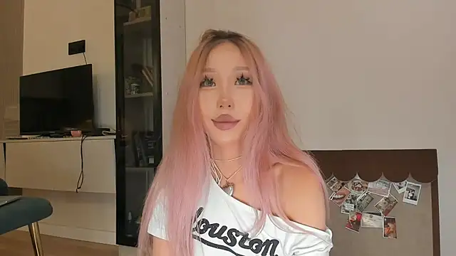 Pupasui02 online show from 12, 4, 2026