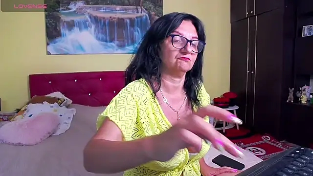 Snapshot of AlexaMorreno chatting on 12, 7, 2026 AlexaMorreno online show from 12, 7, 2026