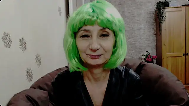 AnnieEltgant online show from 18, 12, 2025