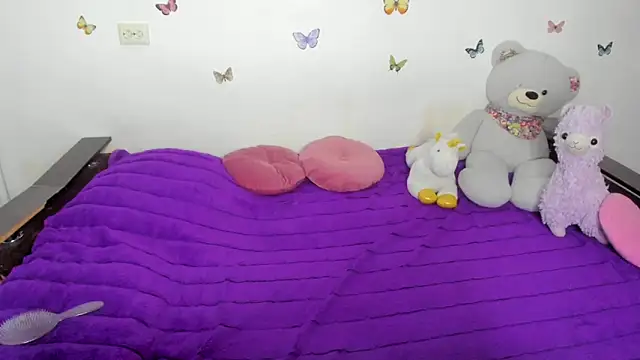 NataliEvans online show from 2, 11, 2025