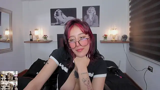 Mariana Joness online show from 23, 3, 2025