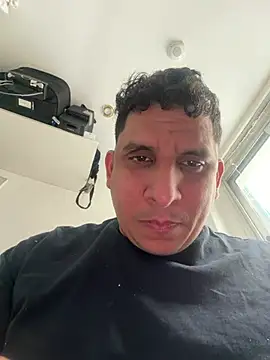 Snapshot of arlen_22 chatting on 4, 5, 2026 arlen 22 online show from 4, 5, 2026