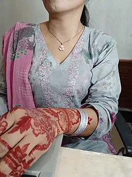 Snapshot of Chanchal--Navya chatting on 15, 5, 2026 Chanchal--Navya online show from 15, 5, 2026