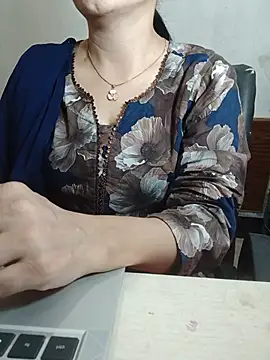 Snapshot of Chanchal--Navya chatting on 15, 6, 2026 Chanchal--Navya online show from 15, 6, 2026