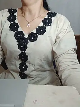 Snapshot of Chanchal--Navya chatting on 20, 6, 2026 Chanchal--Navya online show from 20, 6, 2026