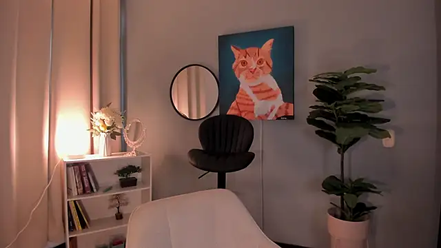 LiaPearce online show from 4, 11, 2025