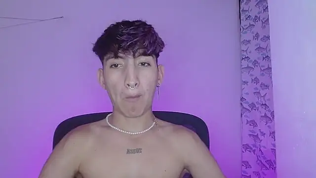 Snapshot of littlextreme chatting on 15, 2, 2025 littlextreme online show from 15, 2, 2025