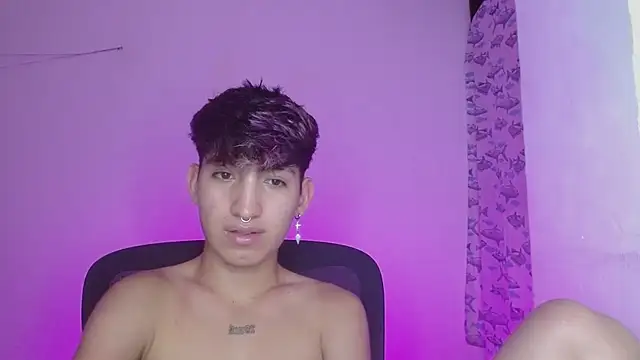 Snapshot of littlextreme chatting on 23, 2, 2025 littlextreme online show from 23, 2, 2025