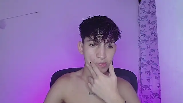 Snapshot of littlextreme chatting on 14, 2, 2025 littlextreme online show from 14, 2, 2025