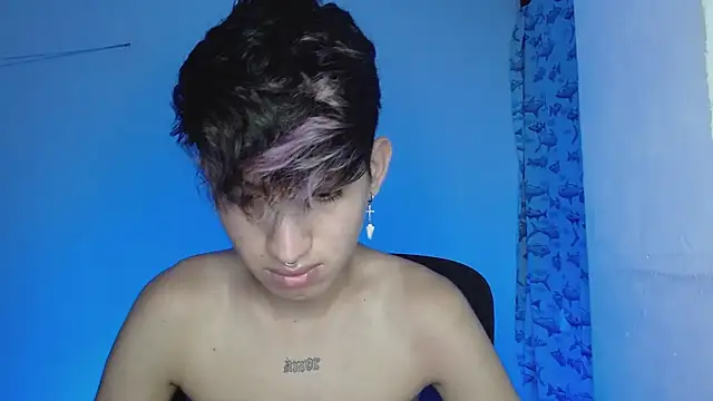 Snapshot of littlextreme chatting on 2, 3, 2025 littlextreme online show from 2, 3, 2025