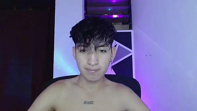 Snapshot of littlextreme chatting on 17, 3, 2025 littlextreme online show from 17, 3, 2025