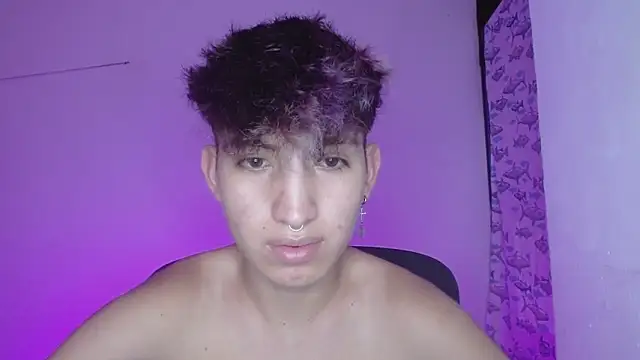 Snapshot of littlextreme chatting on 19, 2, 2025 littlextreme online show from 19, 2, 2025