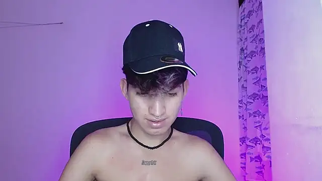 Snapshot of littlextreme chatting on 26, 2, 2025 littlextreme online show from 26, 2, 2025