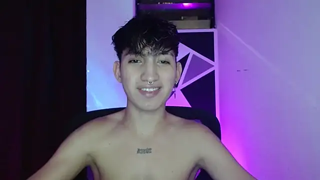 Snapshot of littlextreme chatting on 18, 3, 2025 littlextreme online show from 18, 3, 2025